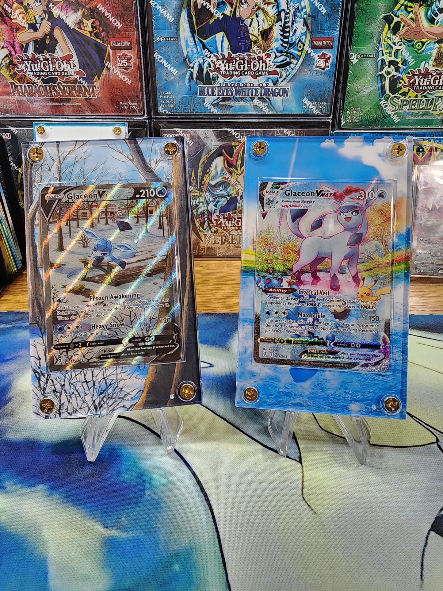 x2 Pokemon Glaceon V & Vmax Alt Art 175/203 209/203 Evolving Skies Custom Case Slab