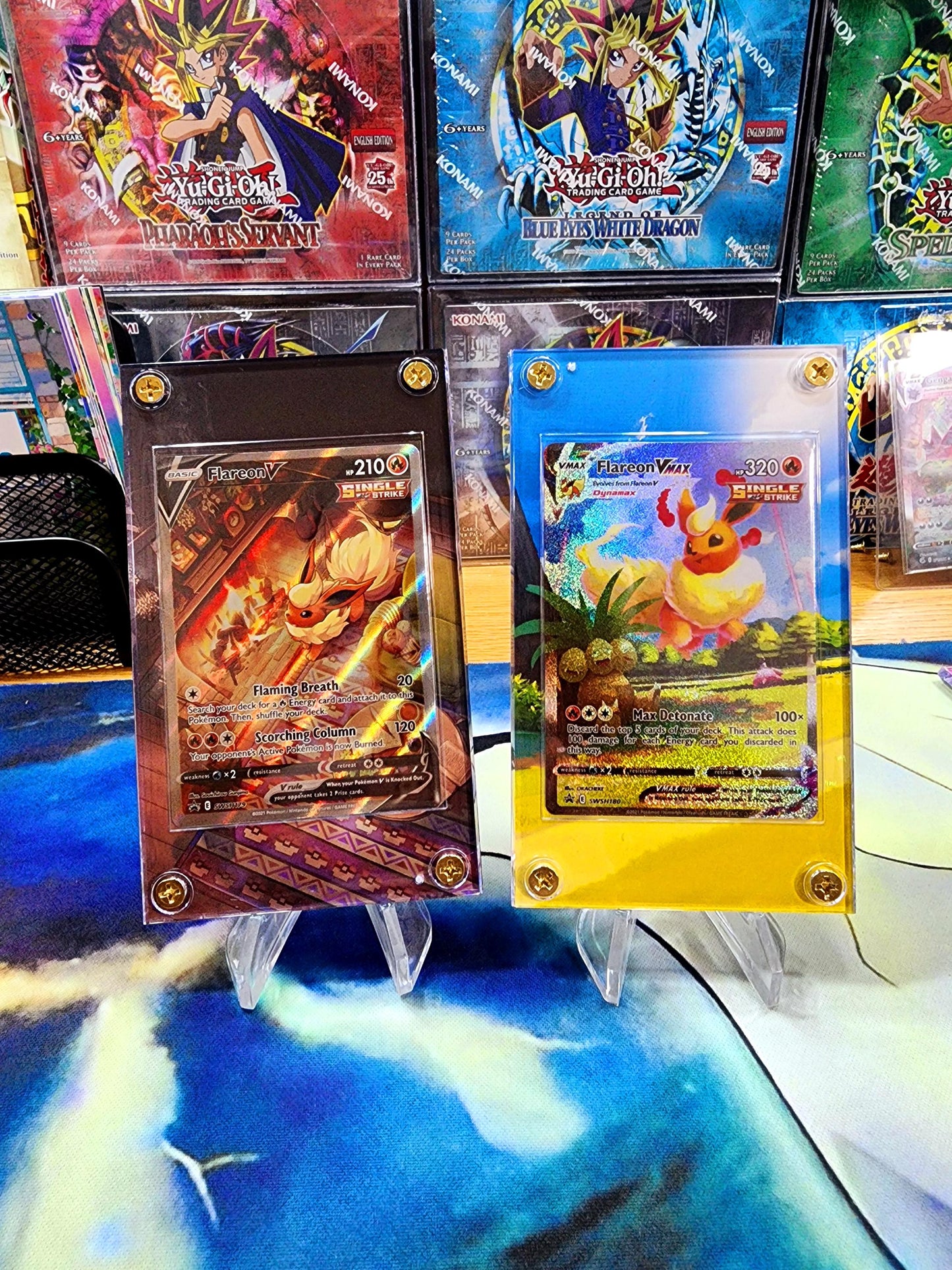 Pokemon Flareon Vmax & V Alt Art SWSH180 SWSH179 Promo Display Cases