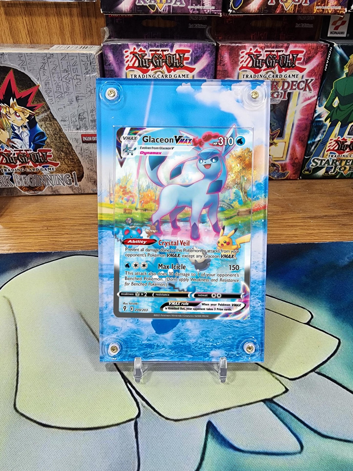Pokemon Glaceon VMAX 209/203 Evolving Skies Custom Case Slab